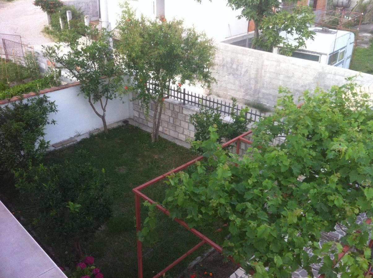 Apartments Avdic Сутоморе Экстерьер фото