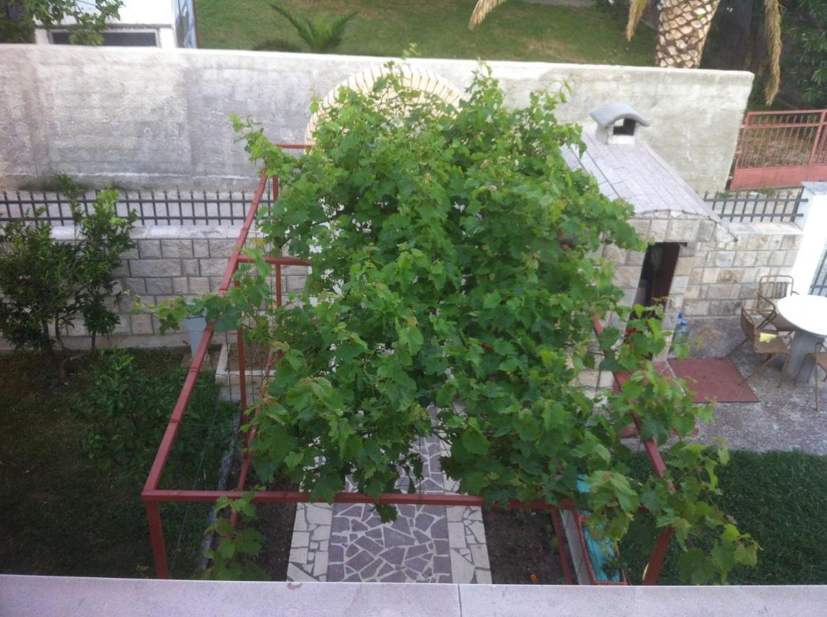 Apartments Avdic Сутоморе Экстерьер фото