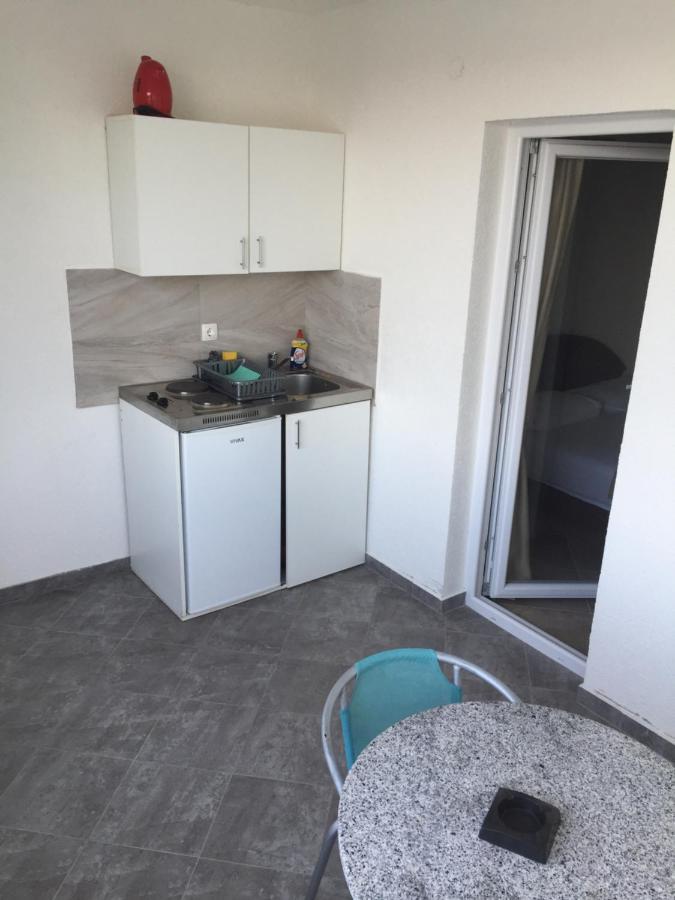 Apartments Avdic Сутоморе Экстерьер фото